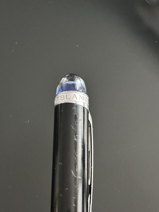Ручка Montblanc StarWalker із дорогоцінної смоли.
