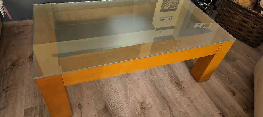 Mesa centro madeira e vidro fosco