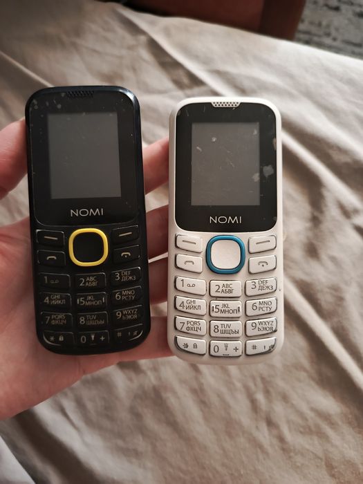 Кнопочный телефон