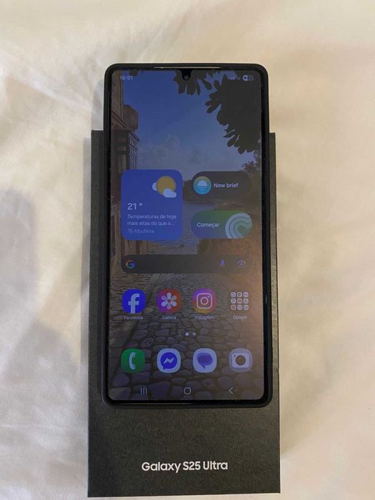 SAMSUNG Galaxy S25 Ultra 512 GB - Preto Titânio Novo +BUDDS 3 PRO