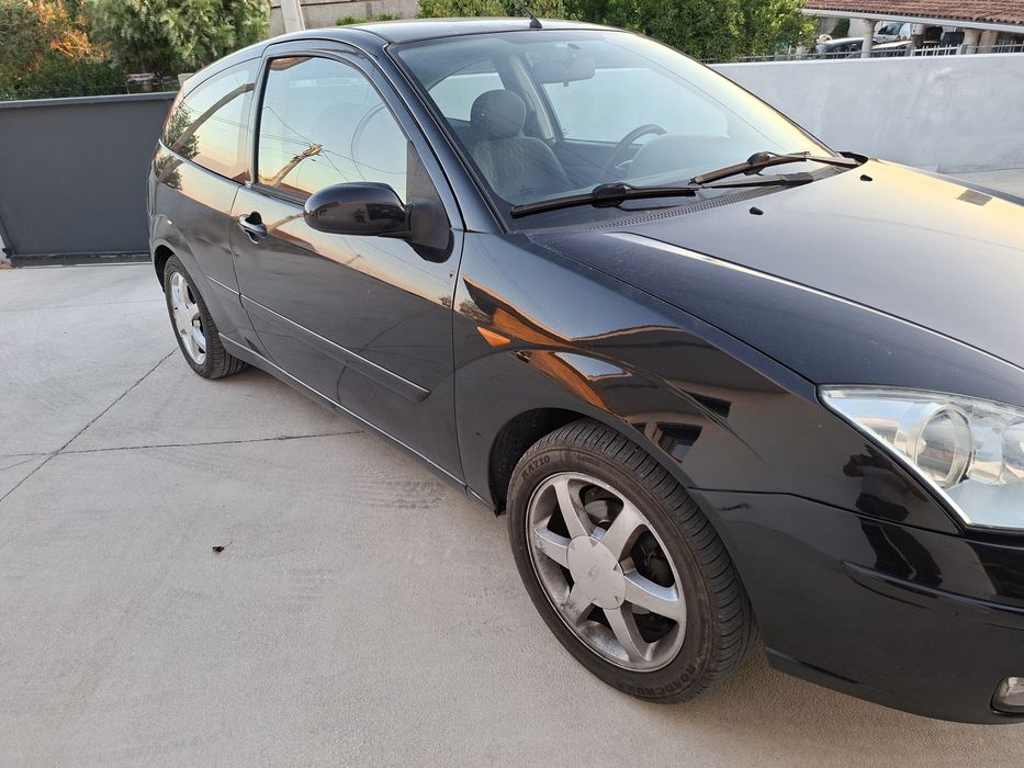 Ford Focus 1.8 tddi  90cv — photo 3