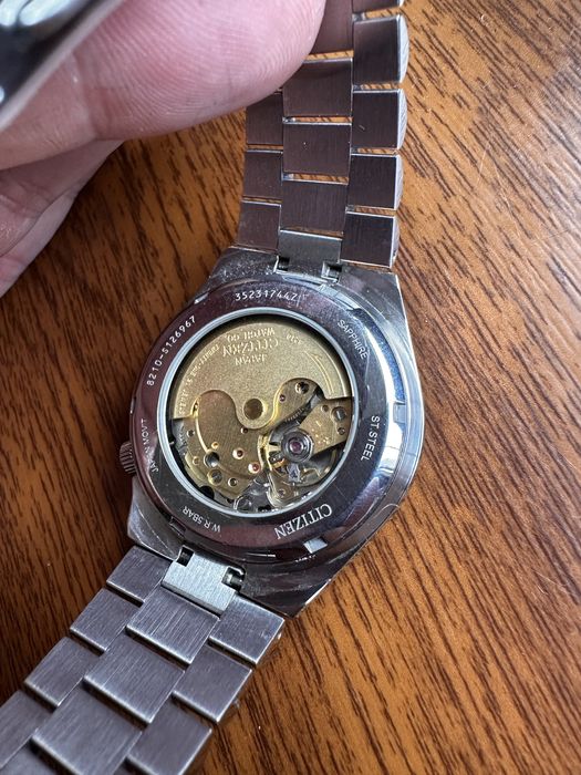 Продам часы Citizen TSUYOSA black