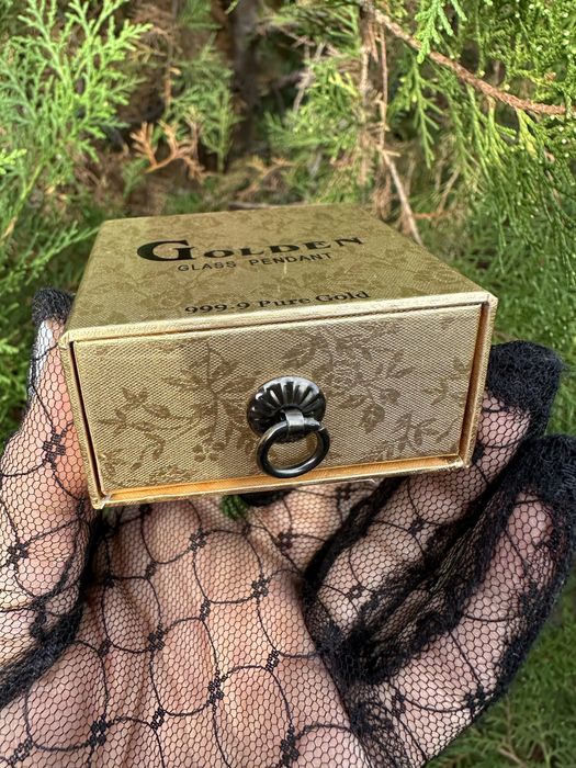 Кулон  Серце відьми с золотими 24К (999,9) хлоп’ями ,ланцюжок позолота