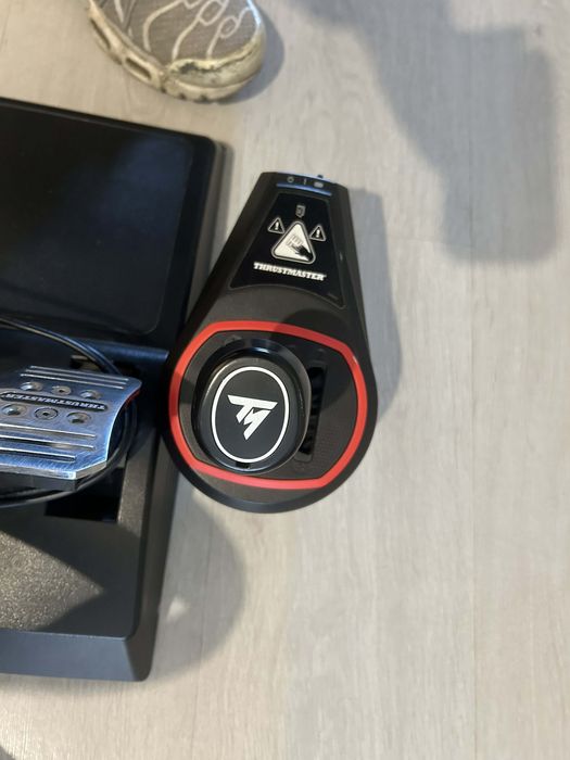 Kierownica trust master tmx + pedaly + stojak + skrzynia biegow