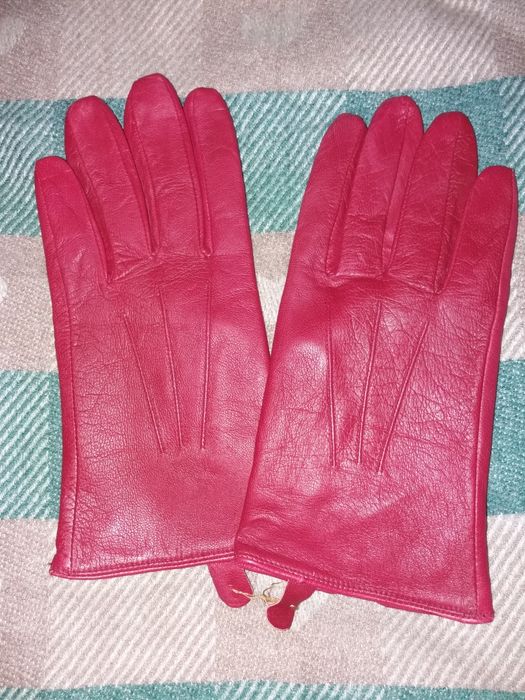 Перчатки женские