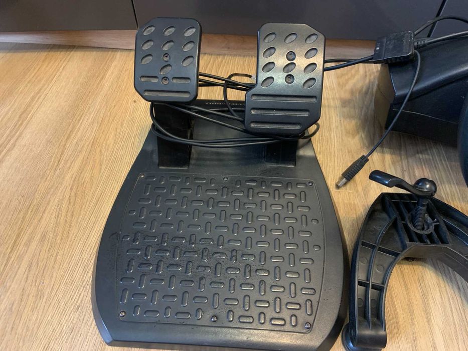 Игровий руль Thrustmaster Ferrari GT Experience PC/PS тести