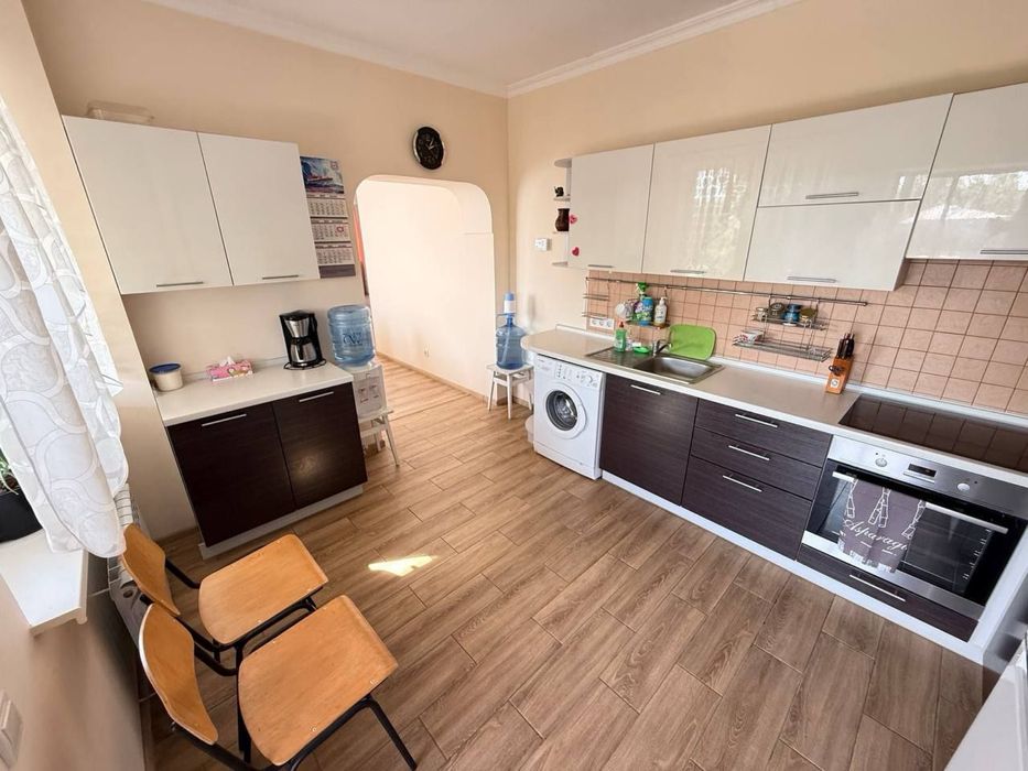 Затишний будинок для родини у Березівці.