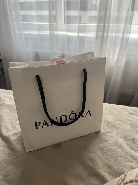 Pandora шарм для дружки