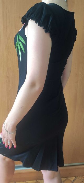 Неймовірно гарна вишита сукня/Красиве вишите гладдю плаття Space 42