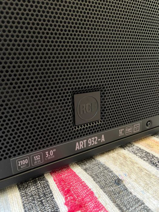 Colunas RCF ART 932-A *NOVAS c/ RCF ART Cover