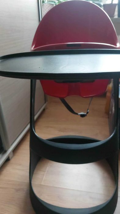 Stolik do karmienia dziecka