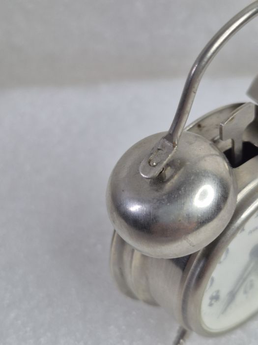 Часы ракета будильник