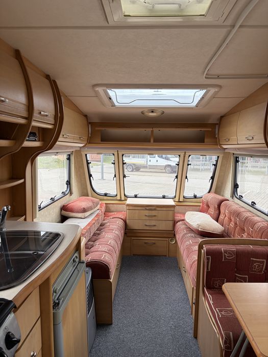 FV 23% VAT • Swift Charisma 560 • 2004 • Mover • Namiot