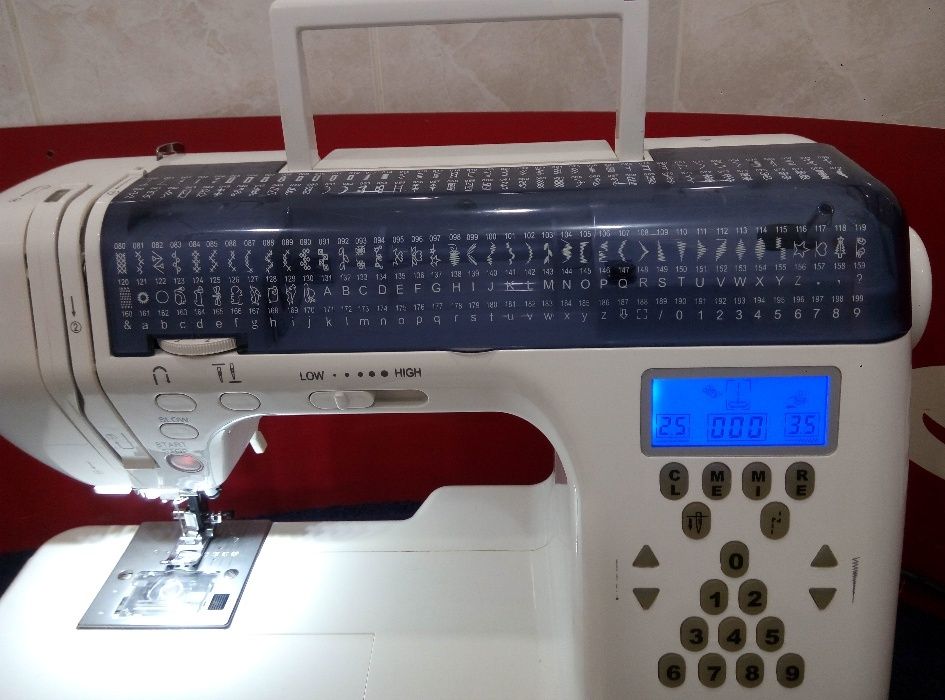 Компьютеризированная швейная машина SOONTEX 6000