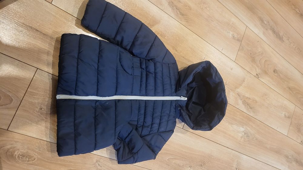 Kurtke dla dziewczynki zimową