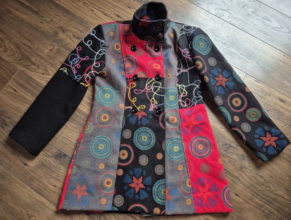 Śliczny Włoski płaszcz XXL Nowy