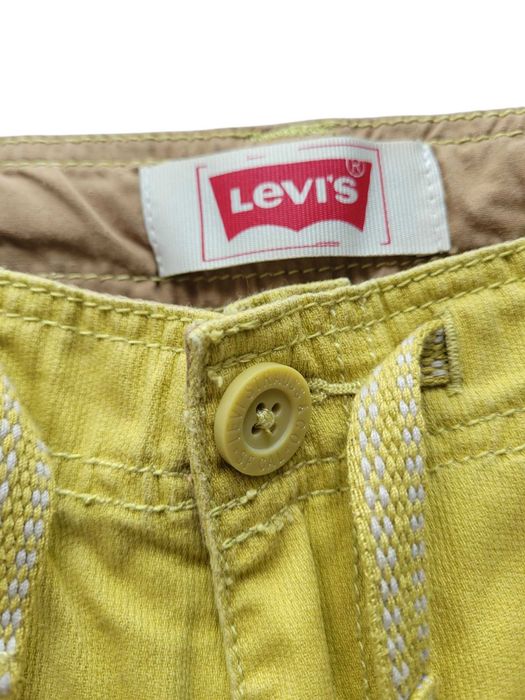 Zielone żółte spodnie męskie szorty LEVI'S Levis S