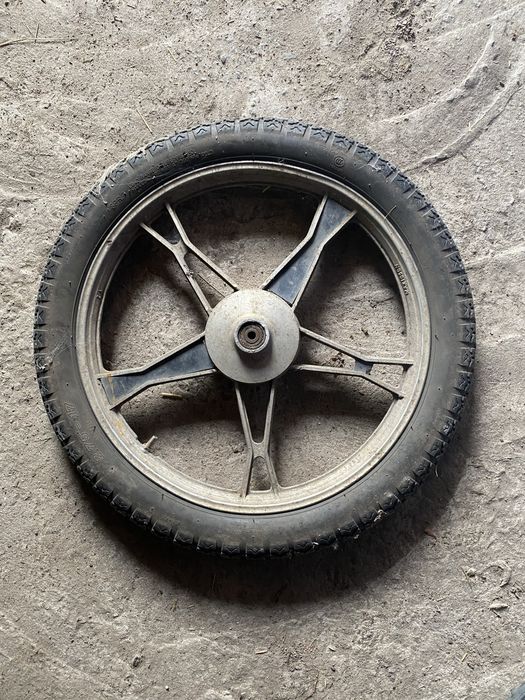 Переднє колесо на Альфа