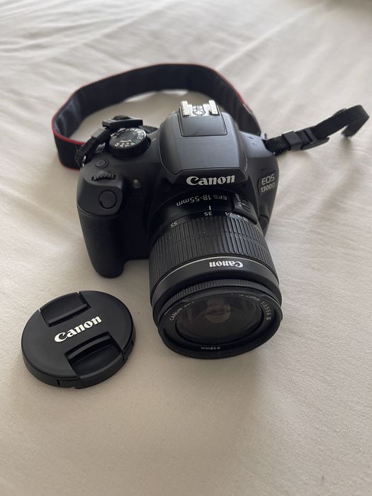 Máquina fotográfica Canon EOS 1300D