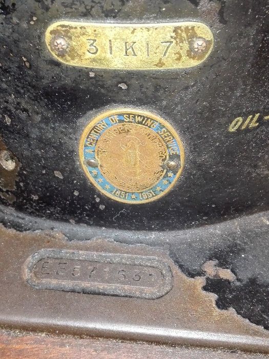 Máquina de Costura Antiga SINGER