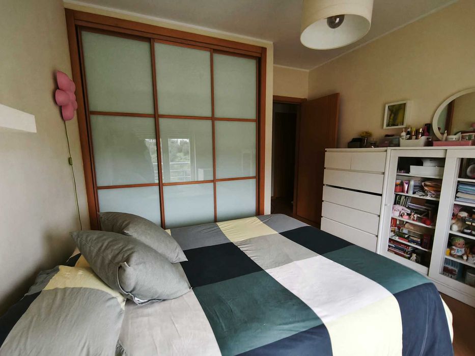 Vende-se apartamento T4