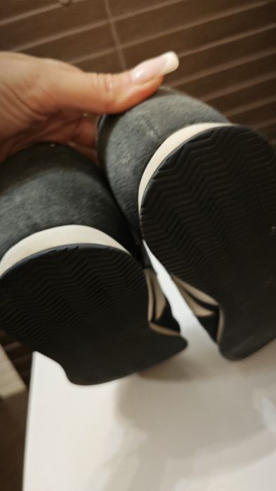 Buty sportowe Reebok miękkie granatowo-białe rozmiar 43