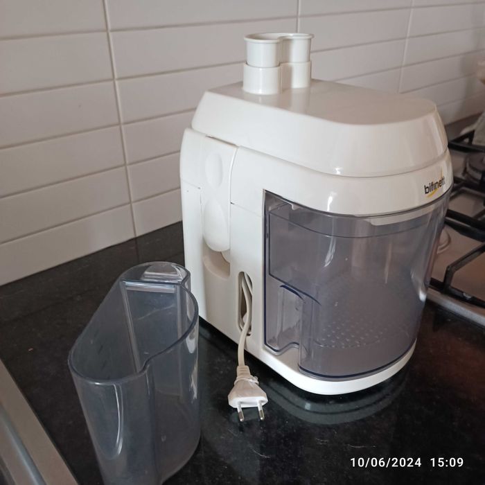 Máquina de fazer sumos naturais