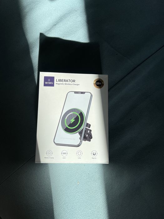 Автотримач із Wiwu MagSafe