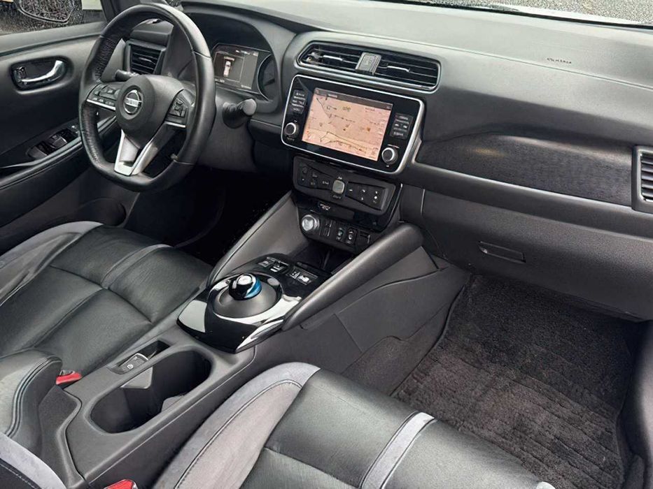 Nissan Leaf      2020