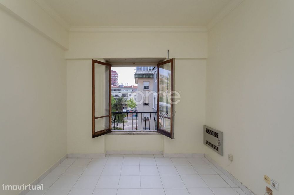 T1 com elevador, Qta das Palmeiras, Oeiras