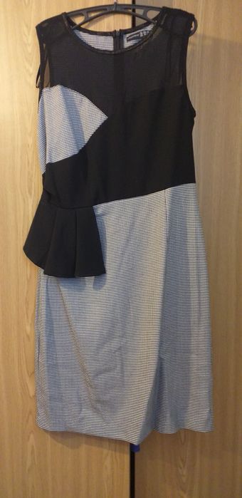 Sukienka czarno - biała elegancka r. 42 Primark