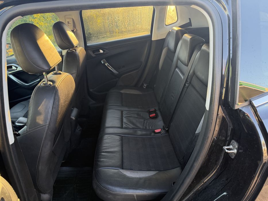 Peugeot 2008 2015 — photo 5
