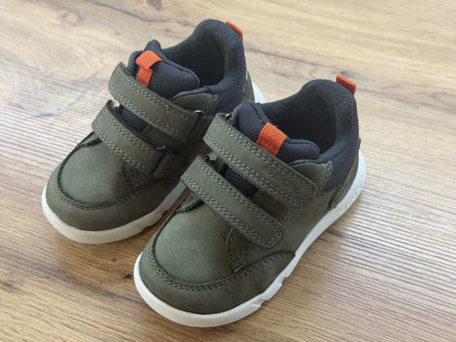 кросівки Geox 22