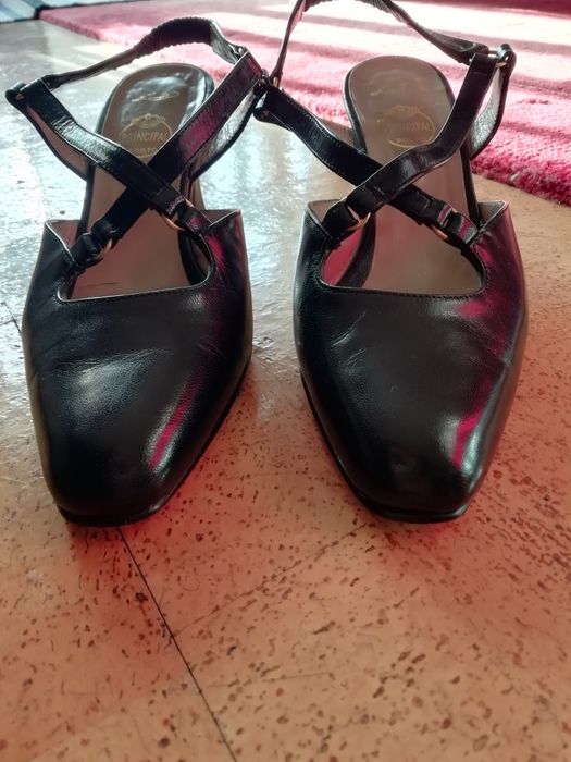 Sapatos senhora pele 35