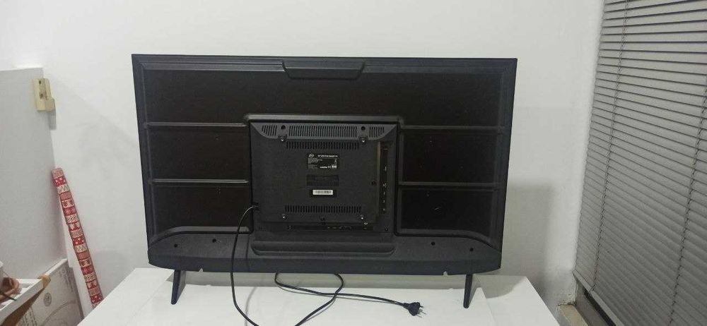 Televisor LED de 43” Full HD Smart TV