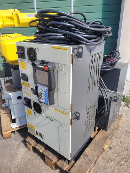 Roboty spawalnicze fanuc 120iC ARC Mate kuka yaskawa