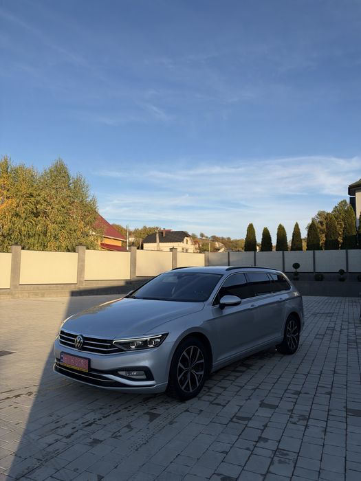 Volkswagen Passat B8 2020 року Автомат
