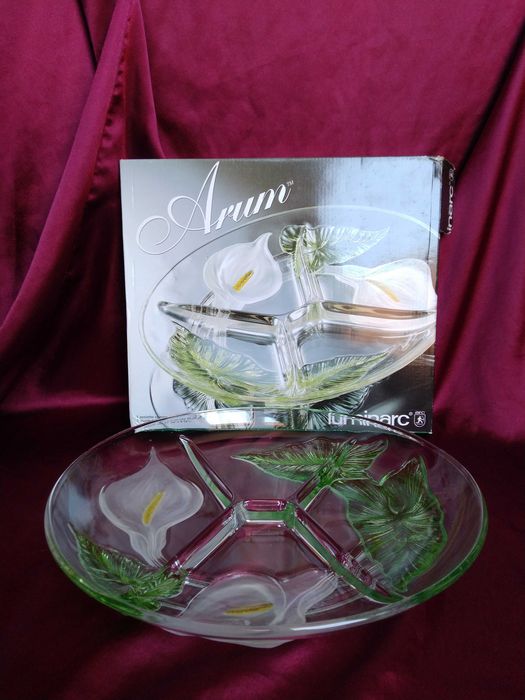 Decorated serving plate423542827192176641