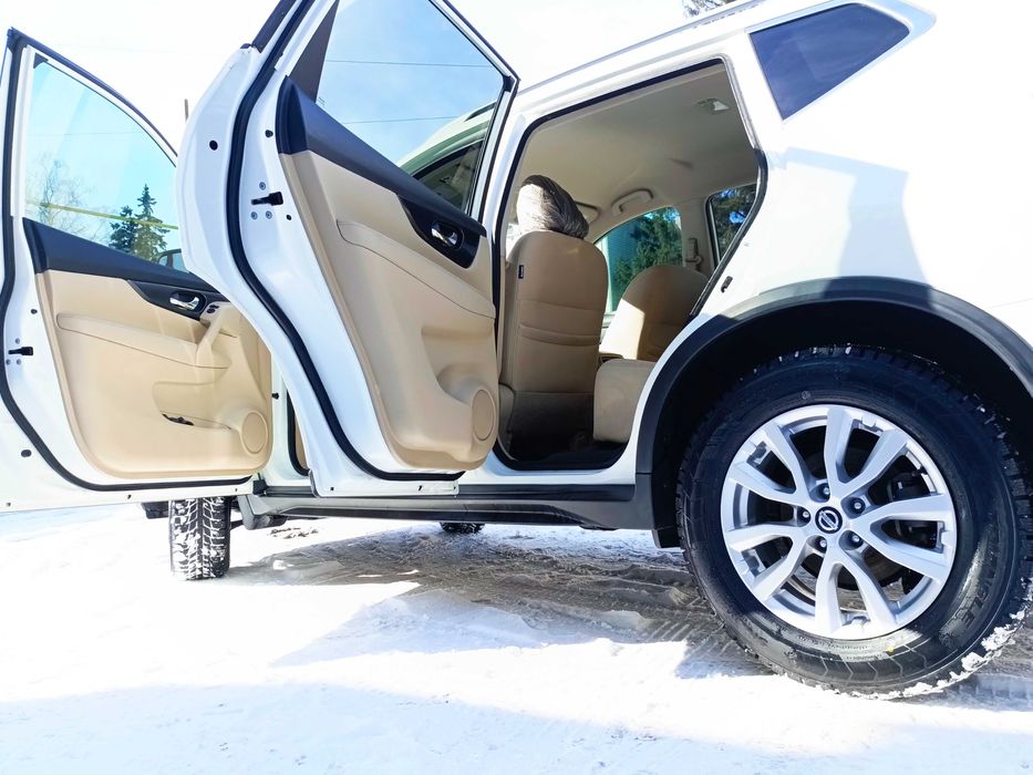 Продам NISSAN ROGUE 2017 Hybrid