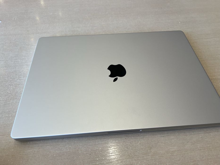 macbook pro 16 m1 pro 1tb - Купить электронику - Цены на OLX.ua