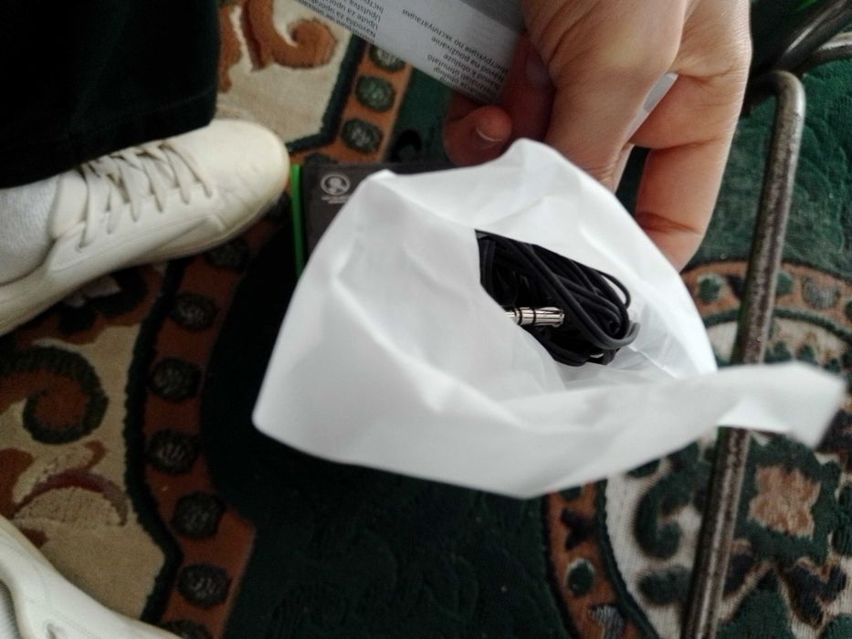 Auriculares antí ruido ideais para podcasts ou outro