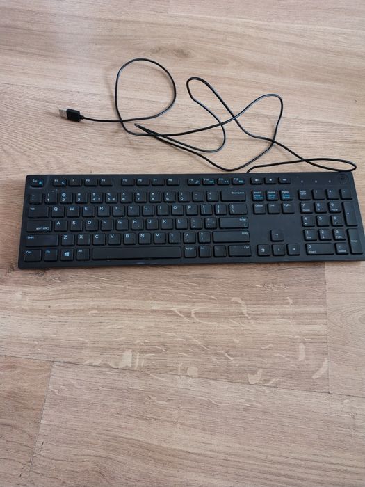 Klawiatura.z kablem.