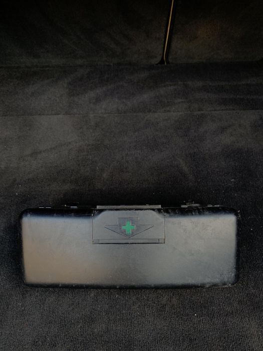 Продам аптечку Bmw E39 E46 E53 Розборка Бмв