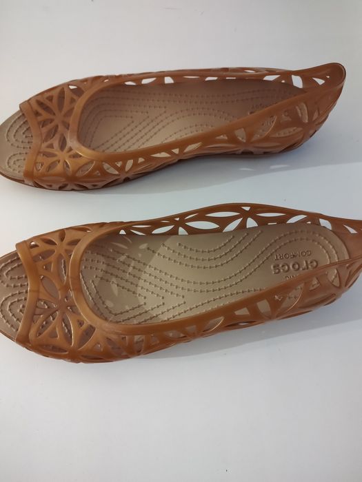 Жіночі балетки Crocs