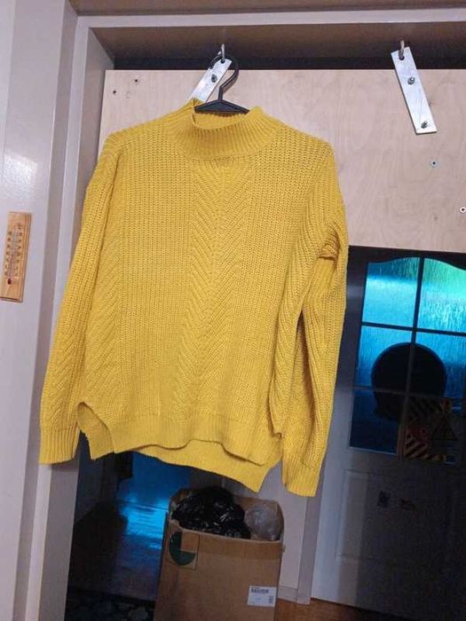 Sweter Primark żółty