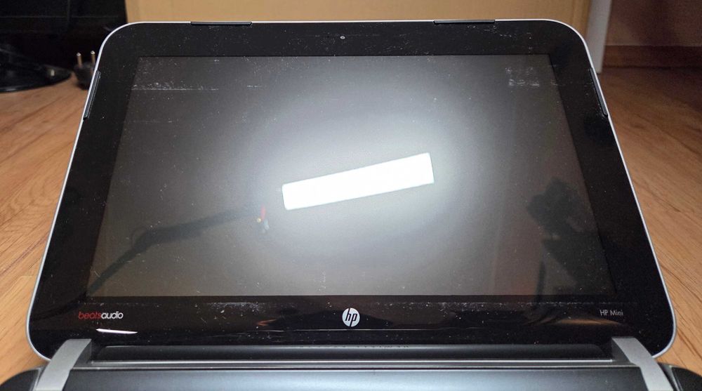 Laptop HP Mini: Intel Atom N2800. 1GB RAM, 292GB SSD