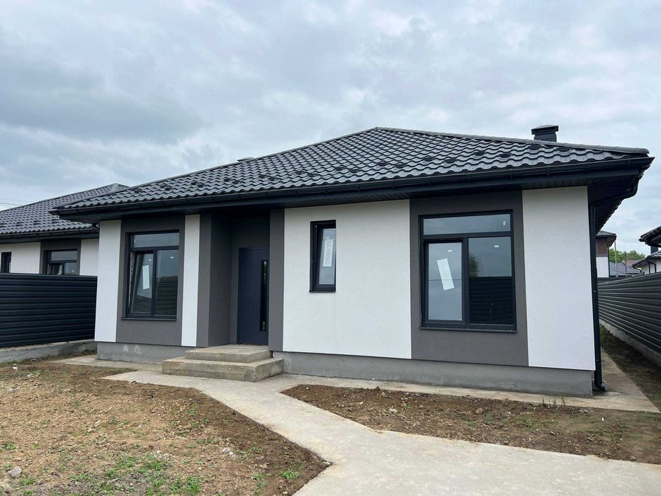 Продаж сучасних будинків у Шевченковому з газом та власною ділянкою