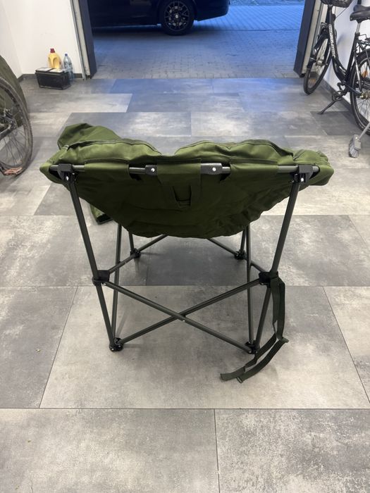 Moon chair carp spirit