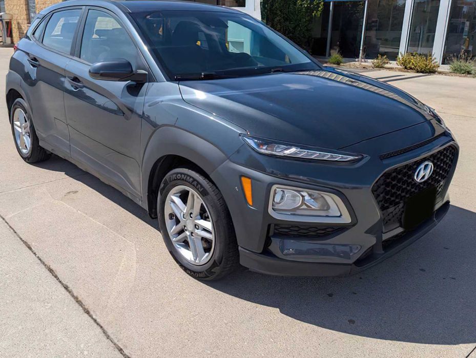 Hyundai Kona      2021
