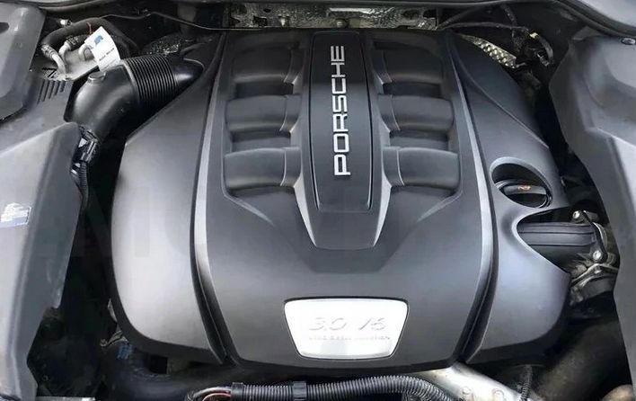 SILNIK PORSCHE CAYENNE PANAMERA 3.0 D MCR.C MCR.CA WYMIANA GWARANCJA